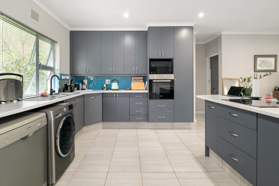 4 Bedroom Property for Sale in The Village Western Cape